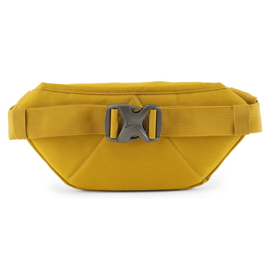 Equipment Craghoppers | 1.5L Kiwi Classic Bum Bag - Dark Butterscotch